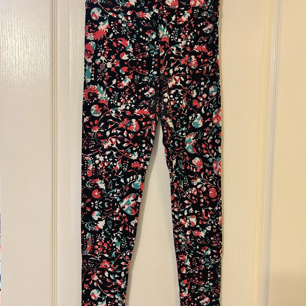 5 for $15 EUC Pink/Aqua Leggings OS